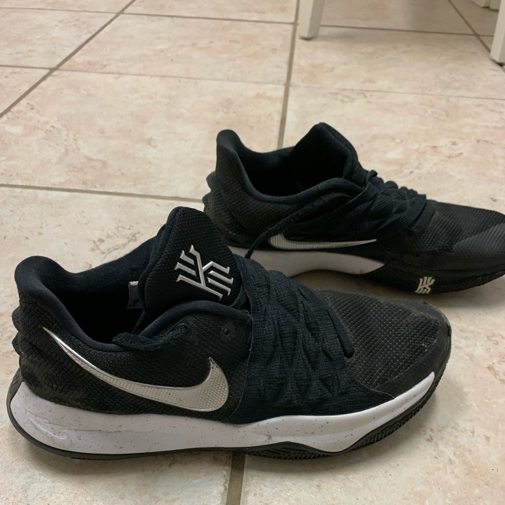 Boys , men’s Nike shoes